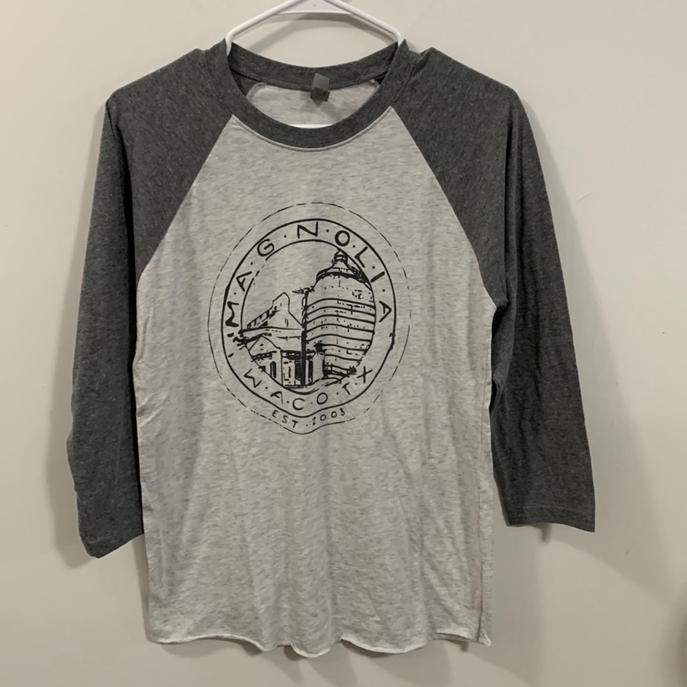 Magnolia T-Shirt, next level apparel, size Small, very good condition
